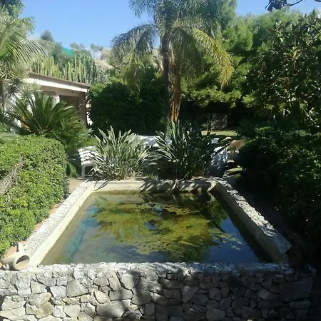 Grande Bed & Breakfast